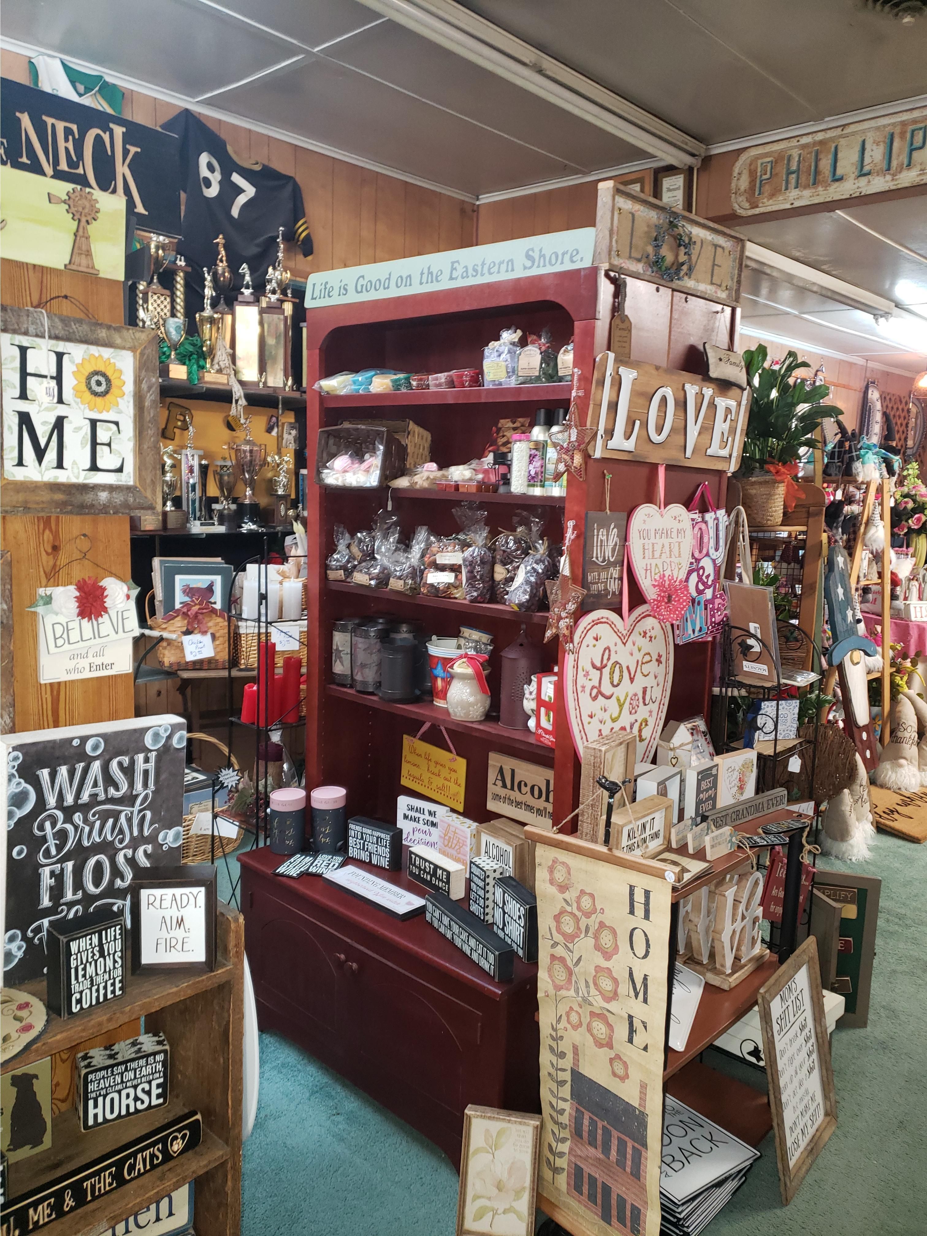 About Floral Express & Gifts Parksley, VA Florist